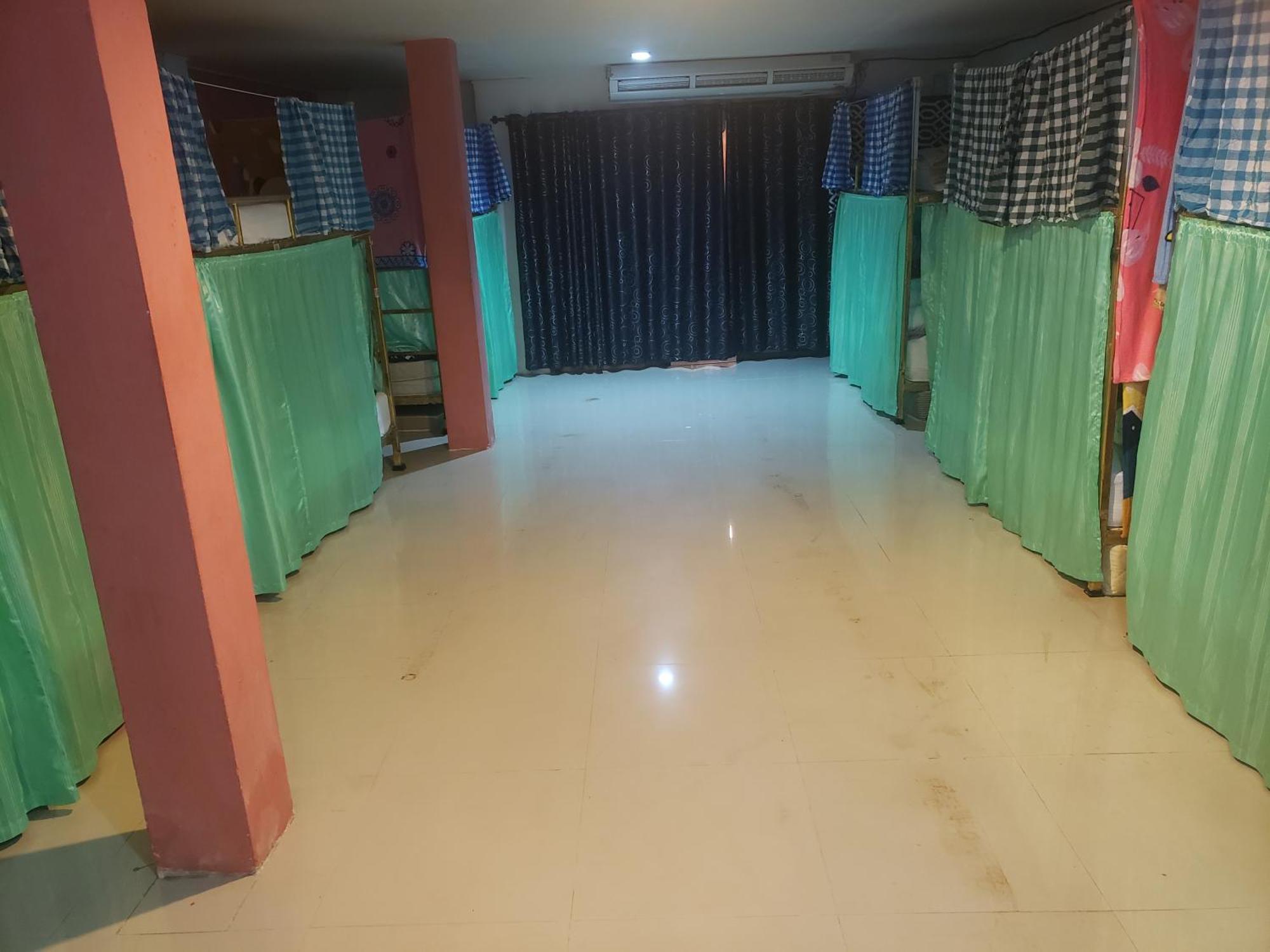 ピピ島 Lucky Dormホステル エクステリア 写真